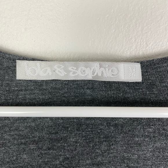 Lola & Sophie | Dark Gray Side Cinch V-neck Long Sleeve Tee - Picture 4 of 5